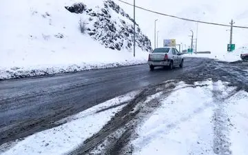 برف پاییزی ارتفاعات مازندران را سفیدپوش کرد
