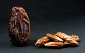آشنایی با فواید بی نظیر هسته خرما 