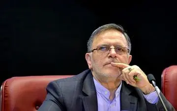 قبول دارم بانک‌های ما مشکل دارند