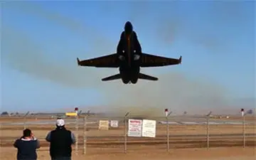 جت غول پیکری که قدرت آن، همه را به تعجب وا داشت + فیلم