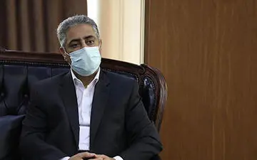 آغاز برنامه تزریق واکسن کرونا کارمندان بانک 
