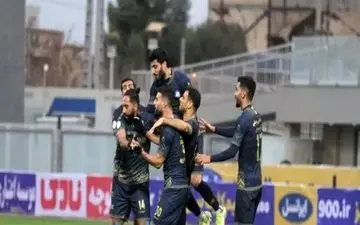 گل گهر برابر نفت به پیروزی رسید/ نساجی از پس هوادار بر نیامد