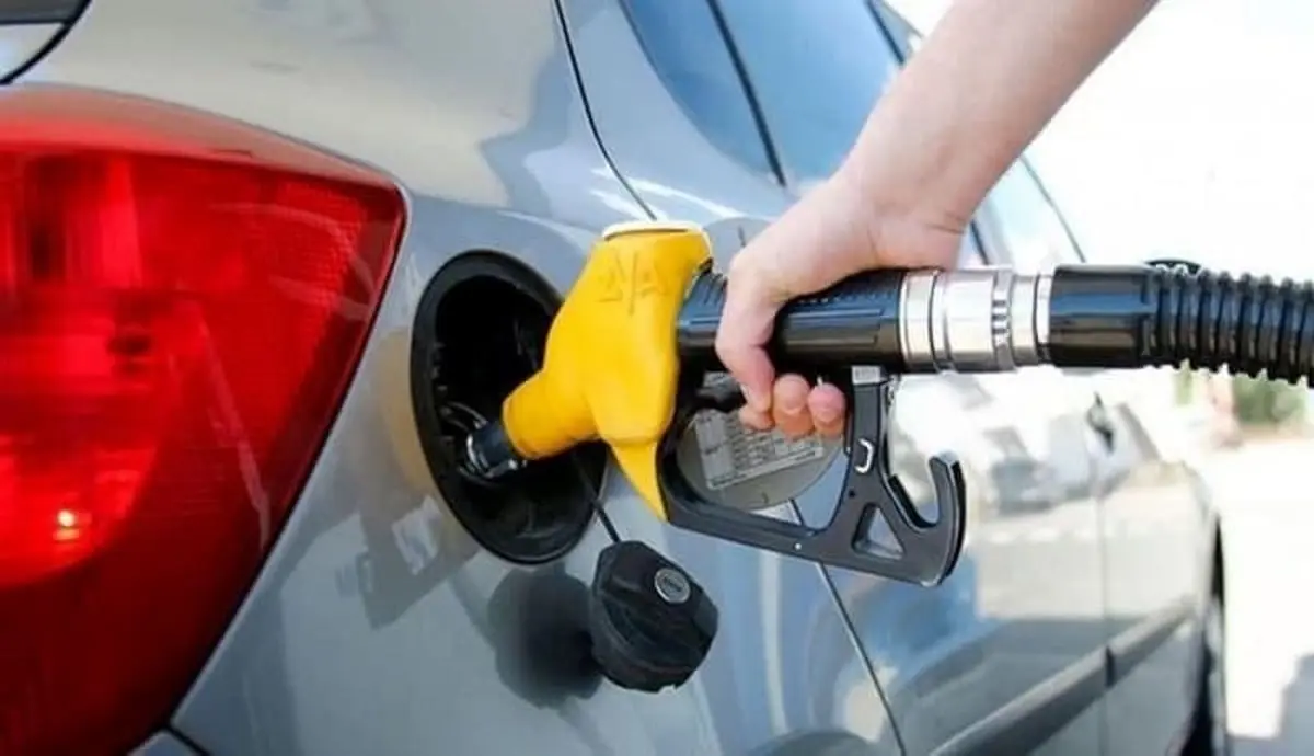 
اظهارات صالحی درباره اختصاص سهمیه بنزین به خانوارهای فاقد خودرو
