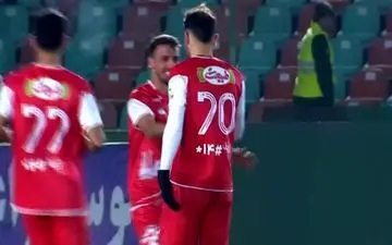 گل پنجم پرسپولیس به هوادار توسط اورونوف  + ویدئو
