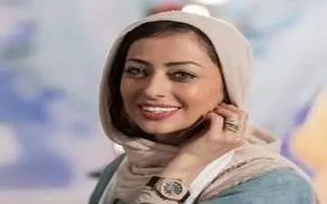 نفیسه روشن در جنگلی سرسبز