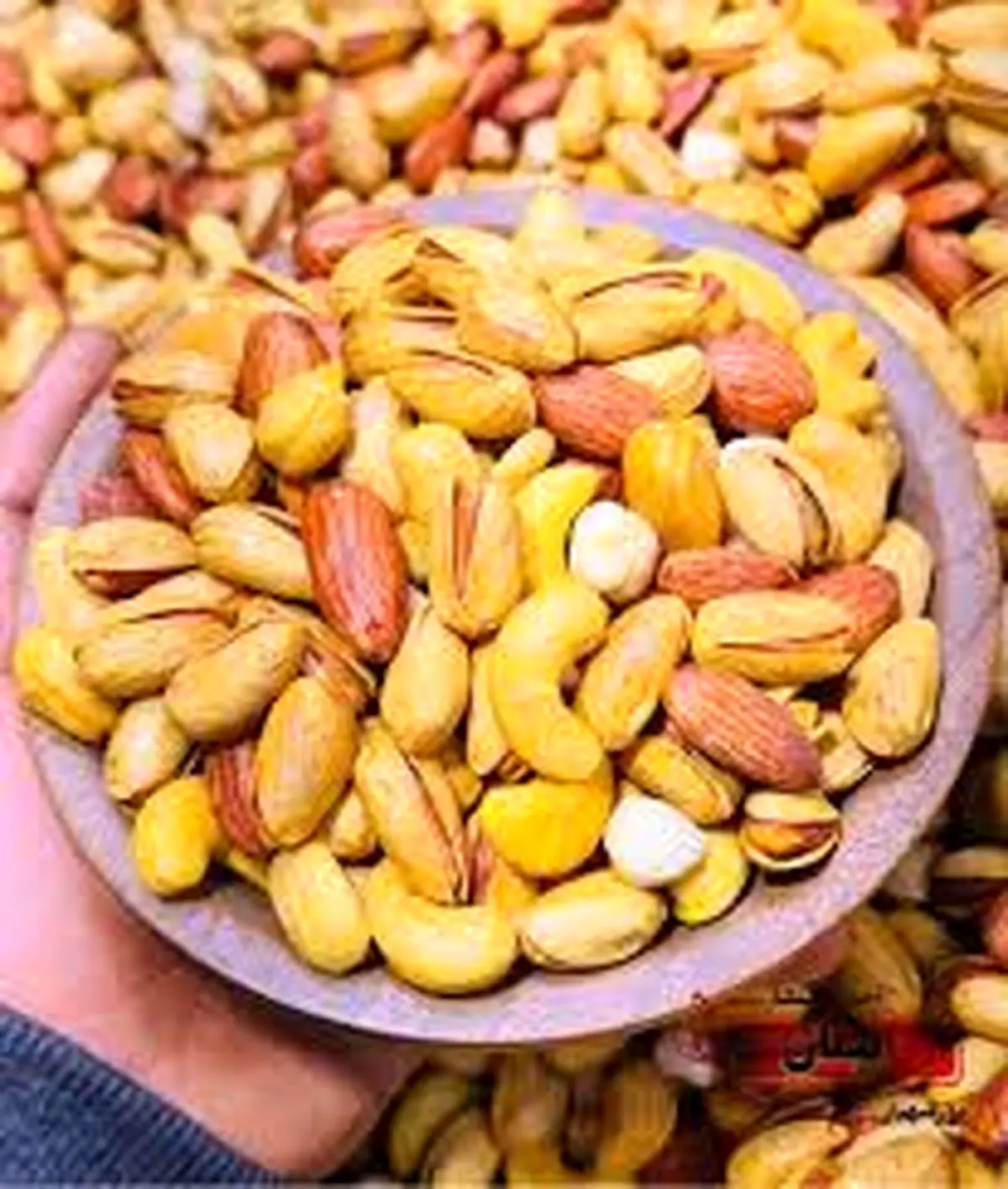  گرانی ۱۰۰درصدی قیمت آجیل/کاهش ۵۰درصدی فروش شب یلدا 