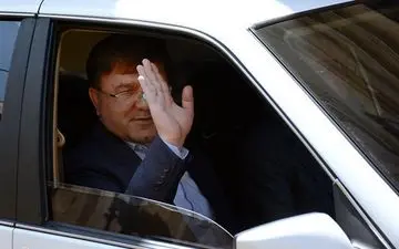 بازی جدید «اصولگریان بدلی» برای احیای روحانی؟ 