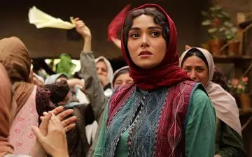 سلفی زیبای سمیرا حسن پور و غزل شاکری از پشت صحنه سریال جیران