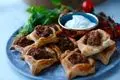 صفیحه عربی: طرز تهیه نان گوشت خوشمزه و اصیل خاورمیانه‌ای در خانه!