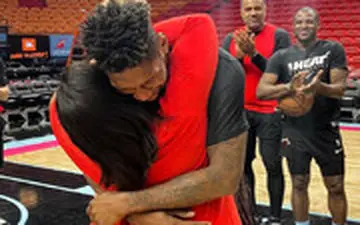  بهترین سورپرایز کریسمس یک بسکتبالیست