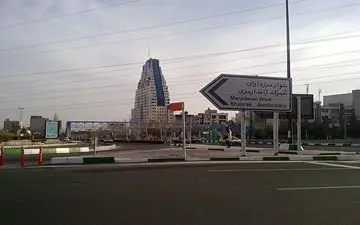 سقوط مرموز پسر 18 ساله از برجی در بلوار مرزداران ! + جزییات