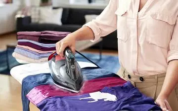 اتو زدن هر لباس قلق خاص خودش رو داره | روش درست اتو کردن لباس‌ها