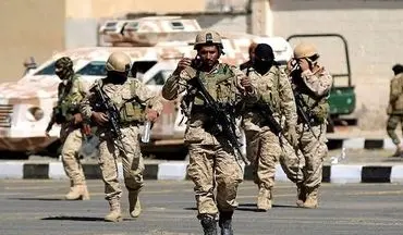 انهدام خودروهای نظامی متجاوزان سعودی در عملیات ارتش یمن