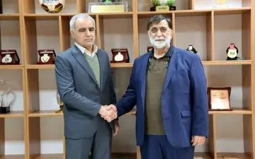 استقلال تبلیغات محیطی دربی 97 را برد
