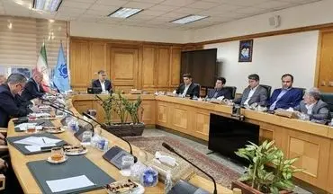 اولین جلسه تعیین تکلیف دارایی‌های بانک آینده/ فرزین به شبهه ادغام بانک آینده در بانک ملی پایان داد