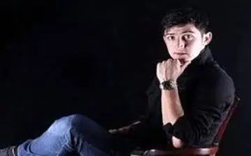 لژیونر ایرانی و اتومبیل پورشه اش