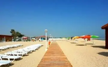 استقبال شهروندان و گردشگران از امکانات پلاژ های ساحلی کیش