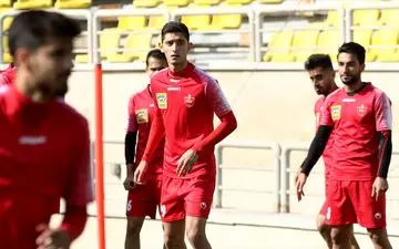 حمله کرونا به صدر نشین لیگ/ تست مثبت کرونا برای مهاجم پرسپولیس