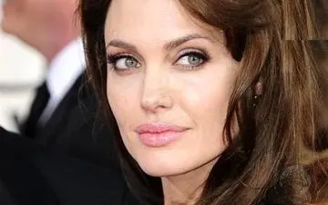 گزارشی عجیب از سلبریتی هایی که دهان بدبویی دارند!+عکس