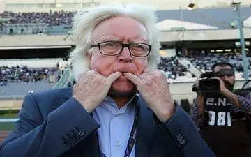  حرکت عجیب شفر پس از پایان نشست خبری!