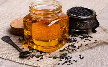 خواص سیاه دانه و عسل