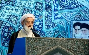  دنیای استکبار برای و فرهنگ و سیاست ملت ایران برنامه‌ریزی کرده است