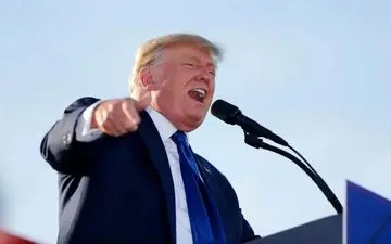 
ترامپ: به سمت جنگ جهانی سوم می‌رویم