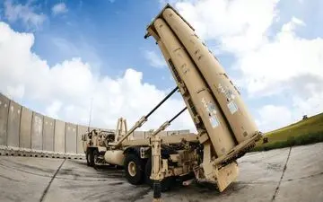 تصویر ماهواره‌ای از دقت اصابت موشک‌های ایران به گران‌قیمت‌ترین پدافند جهان