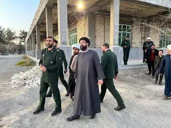  نشست مشترک فرمانده سپاه و رئیس اوقاف شهرستان قدس در امامزاده حضرتین
