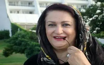  پوشش اسلامی خانم بازیگر در خارج از کشور/ببینید