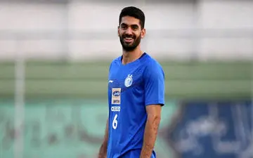 ستارۀ استقلال دلیل پوشیدن پیراهن شمارۀ 6 را فاش کرد