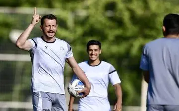 
بازگشت مهاجم آبی ها با قرارداد قبلی