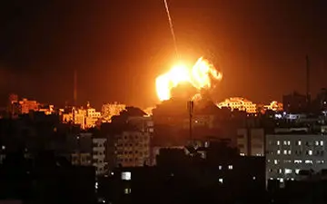 پرواز موشک‌های فلسطین بر فراز شهرک‌های صهیونیست نشین + فیلم