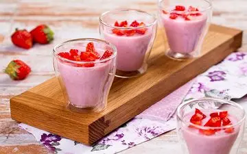 دسر توت فرنگی| فرماژ توت فرنگی رو اینجوری درست کن!