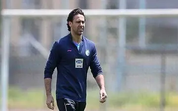 فرهاد مجیدی و تعویض های در حد فاجعه