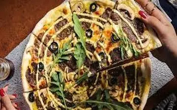  پیتزا قارچ با طعم سیر  خیلی بی نظیره | برای عزیزانتون درستش کنین!