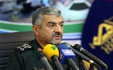 عکسی دیده نشده از جوانی سرلشگر جعفری و قالیباف 