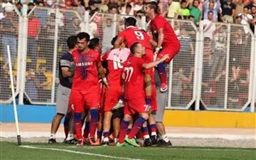 سرمربی نام آشنای استقلالی یک گام دیگر تا لیگ برتر