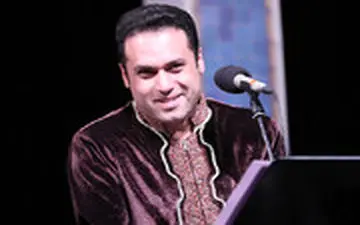 همخوانی وحید تاج با نی‌نواز دوره گرد در خیابان