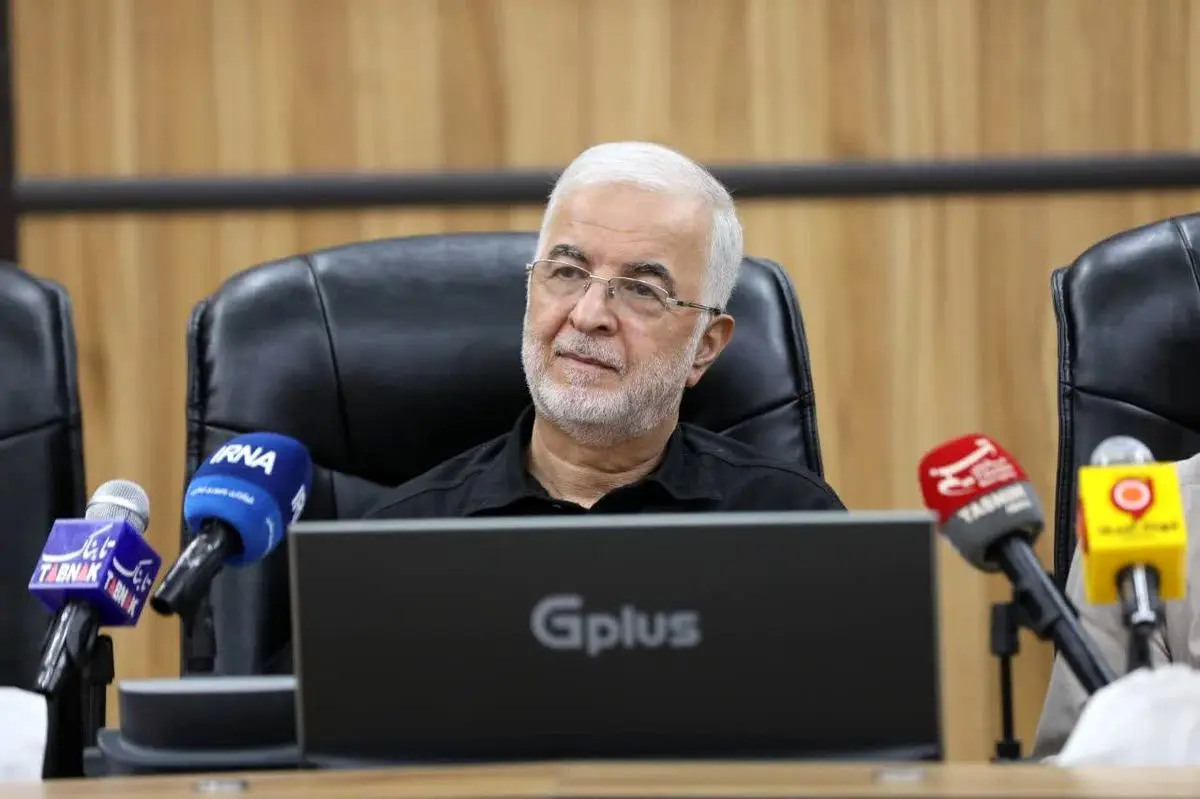 روزانه ۲۰۰ هزار زائر از مرز مهران تردد میکنند
