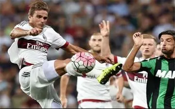 الساندرو ماتری پیراهن برشا را به تن کرد