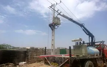 باد و بارندگی موجب شکستگی 51 تیر برق در چابهار شد