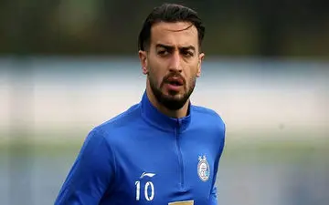 صدای بازیکنان نیمکت‌نشین استقلال در آمد؛ نمی‌دانم چرا شفر به من بازی نمی‌دهد