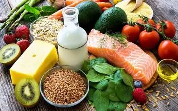 چگونه با تغذیه مناسب از پوست در برابر آسیب‌های اشعه UV محافظت کنیم؟

