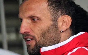  گوشواره‌های طبی 2 بازیکن نفت(عکس)