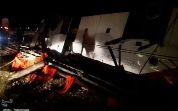 حادثه وحشتناک؛ واژگونی اتوبوس دانش‌آموزان در کرمان ۶ قربانی گرفت