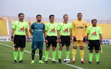 قزوین شاهد چپ شدن پیکان در وقت های تلف شده 