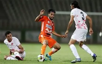 سعی می‌کنیم مقابل پرسپولیس و استقلال با انگیزه کار کنیم!