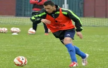  چمن یادگار به تراکتور و ماشین لطمه می‌زند