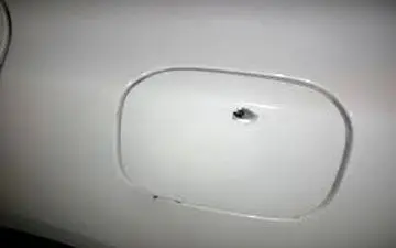 تیرباران دختر دانشجو در جاده روستایی / پلیس در تعقیب دوست پسر او است + عکس